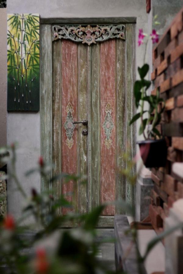 Sari House Ubud - Balinese Style Homestay Exterior foto